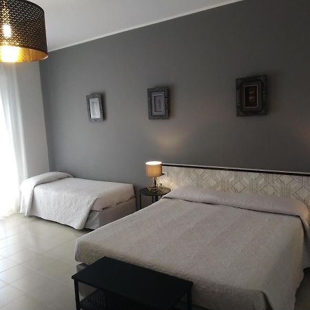 Hotel Naxos B&B Alba Adriatica Ngoại thất bức ảnh